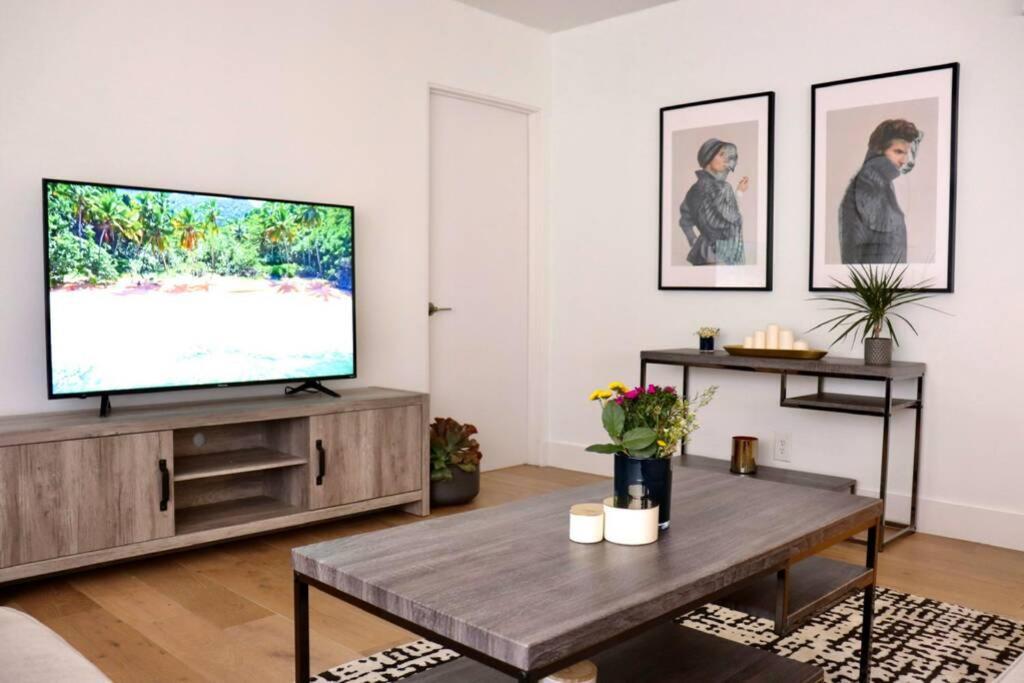 לוס אנג'לס Heart Of West Hollywood Modern Suite 2 Bedroom 2 Bath מראה חיצוני תמונה