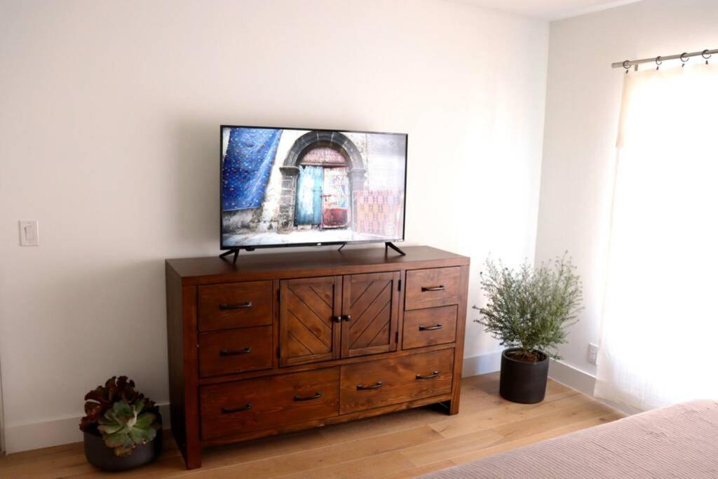 לוס אנג'לס Heart Of West Hollywood Modern Suite 2 Bedroom 2 Bath מראה חיצוני תמונה